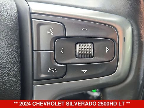 Used 2024 Chevrolet Silverado 2500 LT AWD/4WD image 25