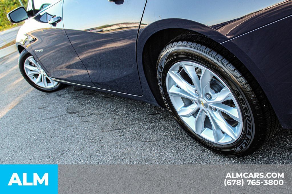 Used 2025 Chevrolet Malibu LT FWD image 14