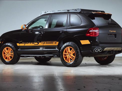 Used 2010 Porsche Cayenne S Transsyberia image 7