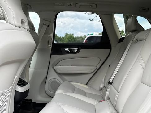 Certified 2026 Volvo XC60 B5 Ultra w/ Protection Package Premier AWD/4WD image 23