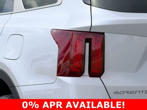 New 2026 Kia Sorento S w/ S Panoramic Sunroof Package AWD/4WD image 11