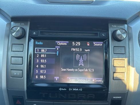 Used 2015 Toyota Tundra SR image 16