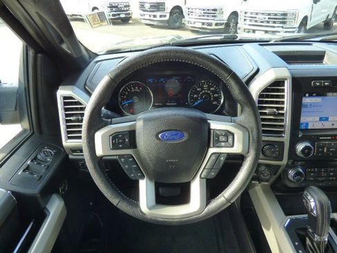 Used 2016 Ford F150 Lariat w/ Equipment Group 502A Luxury image 21