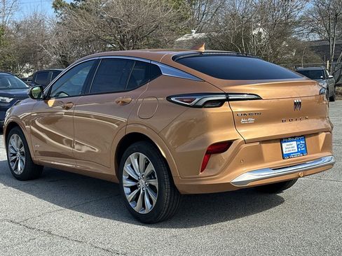 New 2026 Buick Envista Avenir image 25