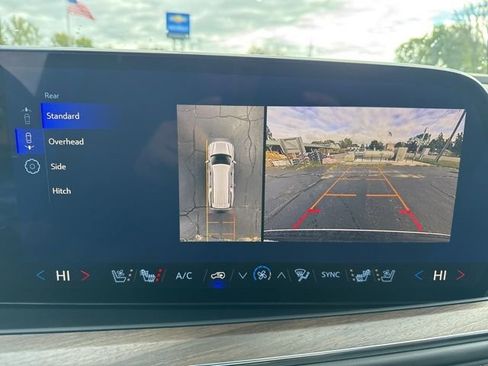 New 2026 Chevrolet Suburban High Country image 38