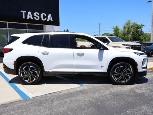 New 2026 Buick Enclave Sport Touring w/ Power Package FWD image 9