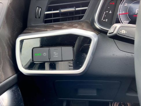 Used 2022 Audi A6 Premium Plus image 34