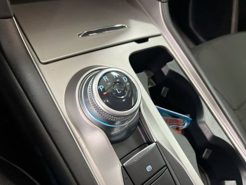 Used 2021 Ford Explorer XLT image 16