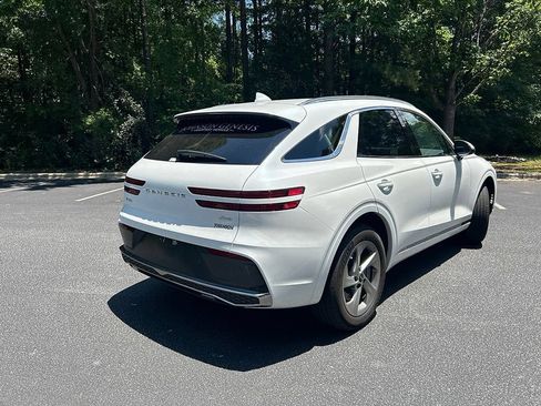 Used 2026 Genesis GV70 2.5T AWD/4WD image 5
