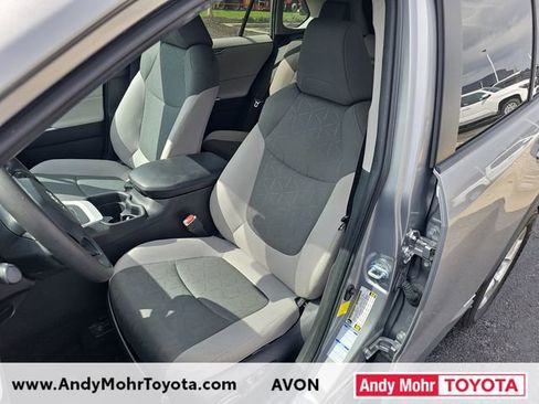 Used 2021 Toyota RAV4 XLE w/ Convenience Package AWD/4WD image 10