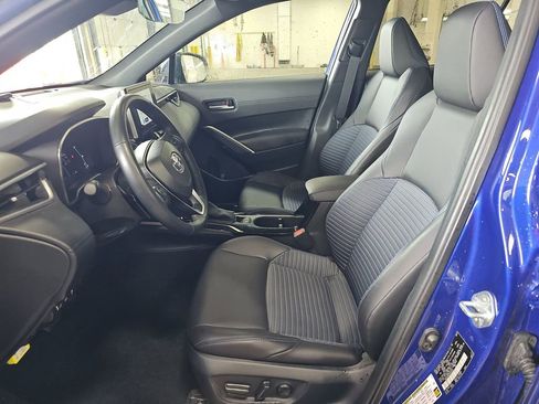 Used 2024 Toyota Corolla Cross AWD Hybrid w/ Convenience Package image 3