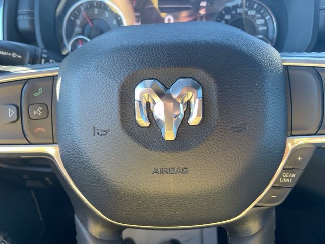 Used 2024 RAM 1500 Laramie AWD/4WD image 22