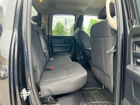 Used 2019 RAM 1500 Express w/ Express Value Package AWD/4WD image 27