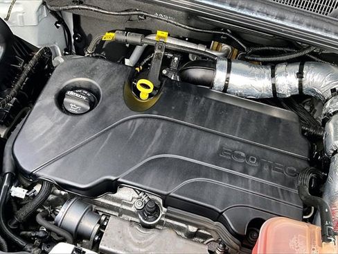 Used 2022 Buick Encore Preferred w/ Safety Package image 27