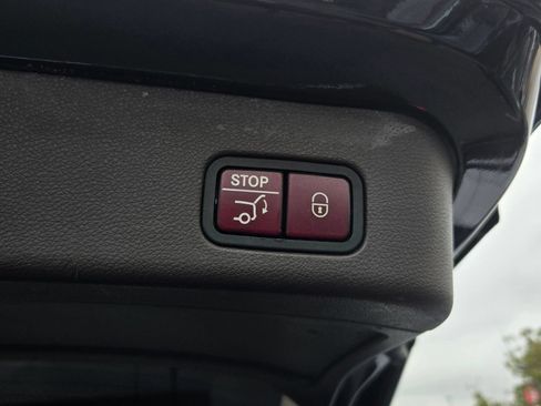 Used 2017 Mercedes-Benz GLE 350 image 26