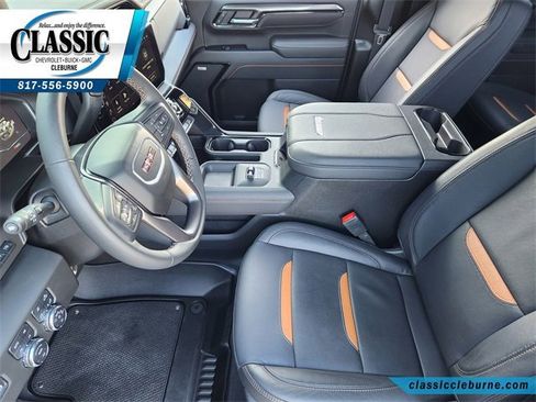 Used 2025 GMC Sierra 2500 AT4 w/ AT4 Premium Plus Package image 16