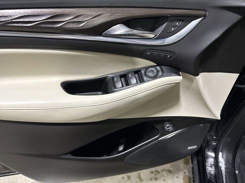 Certified 2024 Buick Enclave Avenir w/ Avenir Technology Package image 23