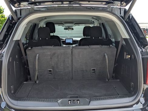 Used 2022 Ford Explorer XLT RWD image 27
