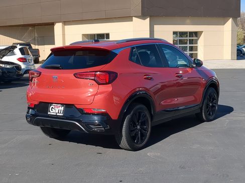 Used 2024 Buick Encore GX Sport Touring image 3