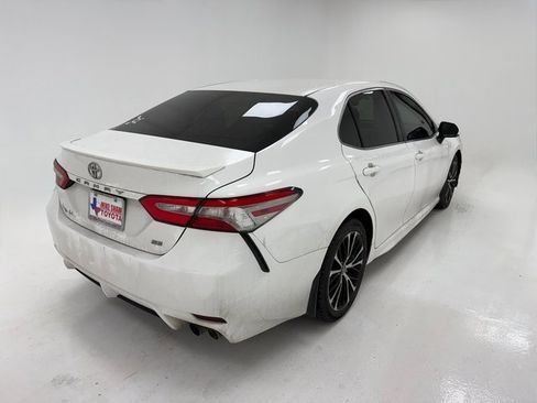 Used 2018 Toyota Camry SE image 20