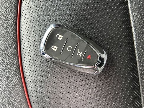 Used 2024 Chevrolet Equinox RS w/ RS Leather Package image 33