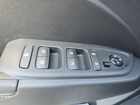 New 2026 Hyundai Venue SEL image 7