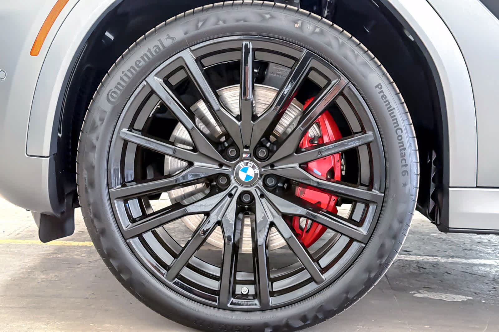 Used 2024 BMW X6 M60i AWD/4WD image 27