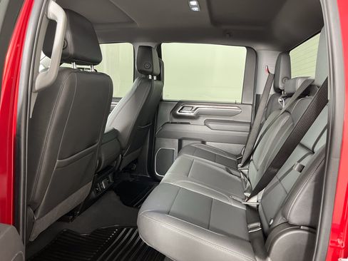 Used 2025 Chevrolet Silverado 3500 LTZ AWD/4WD image 28