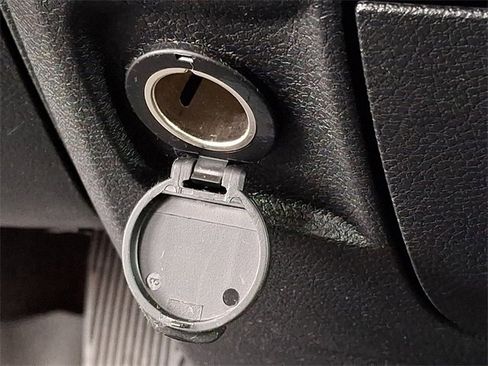 Used 2016 RAM 1500 Big Horn image 24