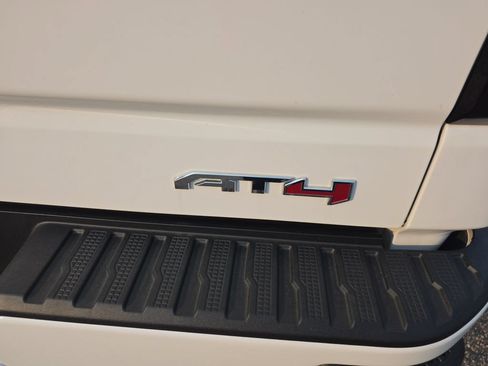 Used 2024 GMC Sierra 1500 AT4 w/ Technology Package AWD/4WD image 42