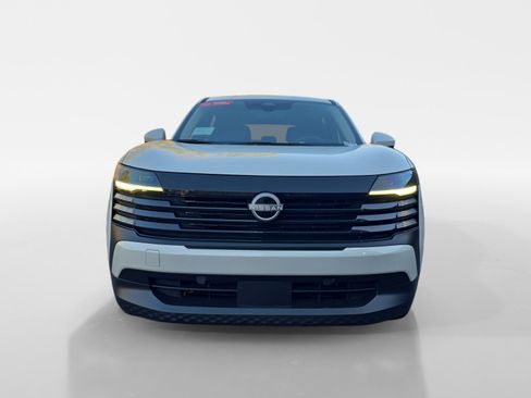 Certified 2025 Nissan Kicks SV image 8