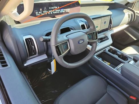 New 2026 Ford Expedition Active AWD/4WD image 6