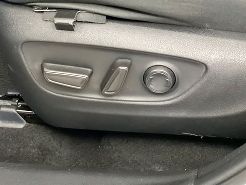 Used 2021 Toyota RAV4 XLE w/ Convenience Package image 15