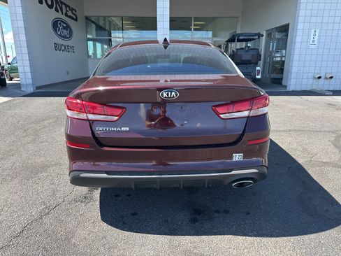 Used 2020 Kia Optima LX image 4