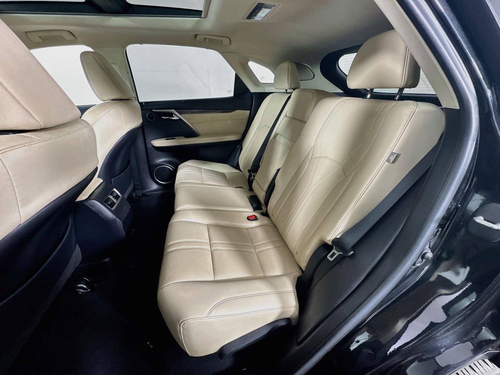 Used 2022 Lexus RX 350 AWD w/ Luxury Package image 26