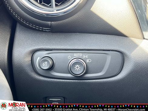 Certified 2025 Chevrolet Blazer LT w/ Convenience Package image 25