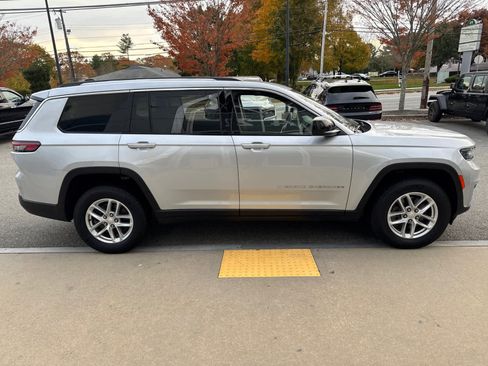 Used 2021 Jeep Grand Cherokee L Laredo w/ Luxury Tech Group I image 7