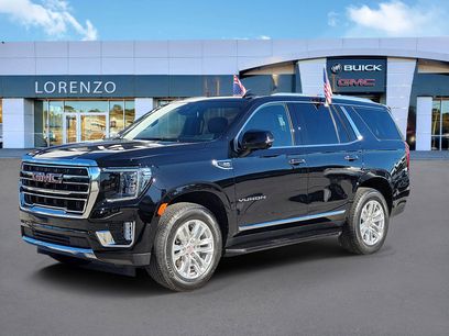 Used 2024 GMC Yukon SLT w/ SLT Luxury Package