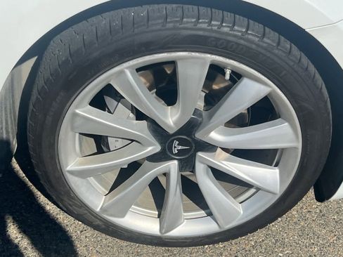 Used 2018 Tesla Model 3 Long Range AWD/4WD image 15
