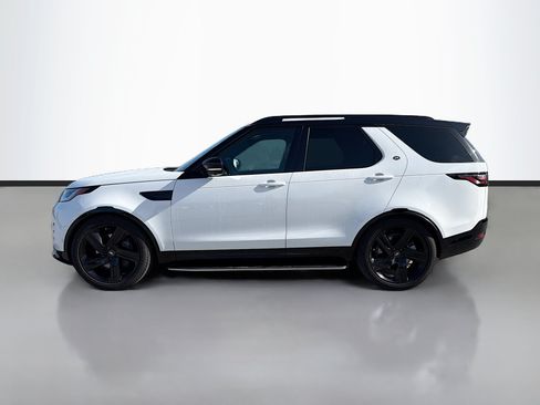 Used 2025 Land Rover Discovery Dynamic SE AWD/4WD image 2
