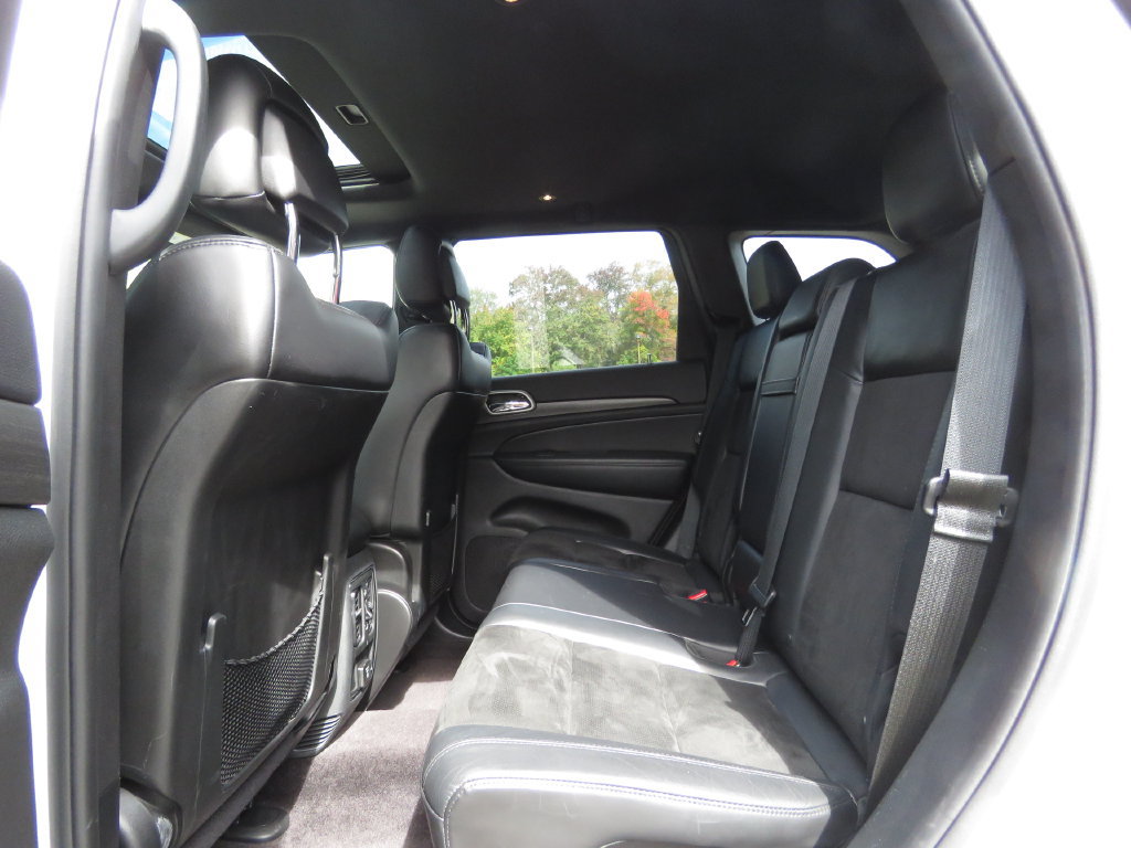 Used 2018 Jeep Grand Cherokee Altitude AWD/4WD image 20