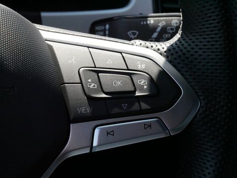 Certified 2023 Volkswagen Atlas Cross Sport SEL Premium R-Line image 23