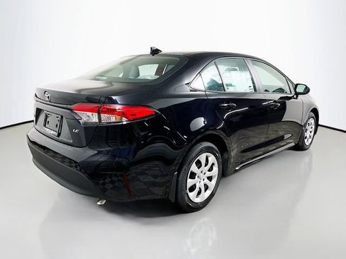 Used 2026 Toyota Corolla LE image 3