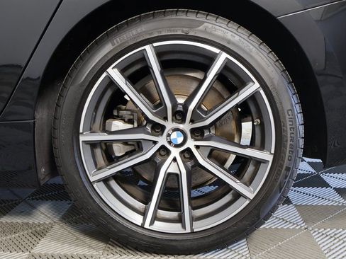 Used 2019 BMW 330i Sedan w/ Premium Package RWD image 16