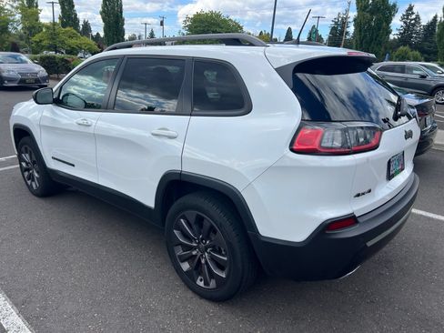 Used 2021 Jeep Cherokee Latitude Lux 80th Anniv w/ Quick Order Package 26U 80TH AWD/4WD image 6