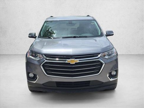 Used 2019 Chevrolet Traverse LT FWD image 2