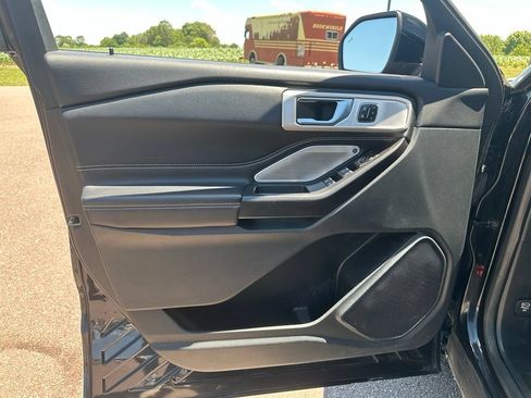 Used 2020 Ford Explorer ST w/ ST Street Pack AWD/4WD image 11