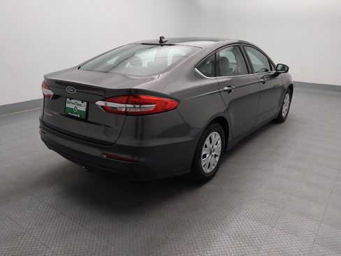 Used 2020 Ford Fusion S FWD image 9