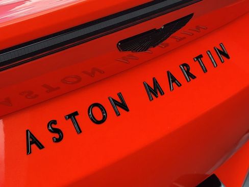 Used 2023 Aston Martin V8 Vantage Coupe RWD image 5