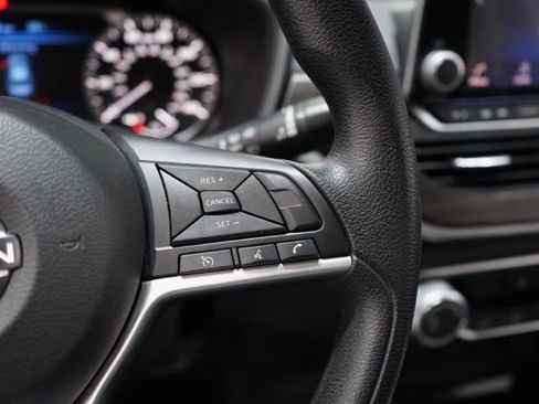 Used 2023 Nissan Altima 2.5 SV image 23